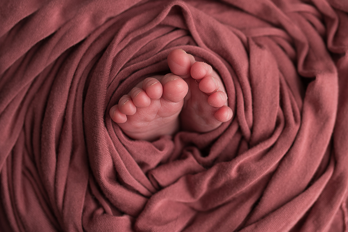 newborn toes